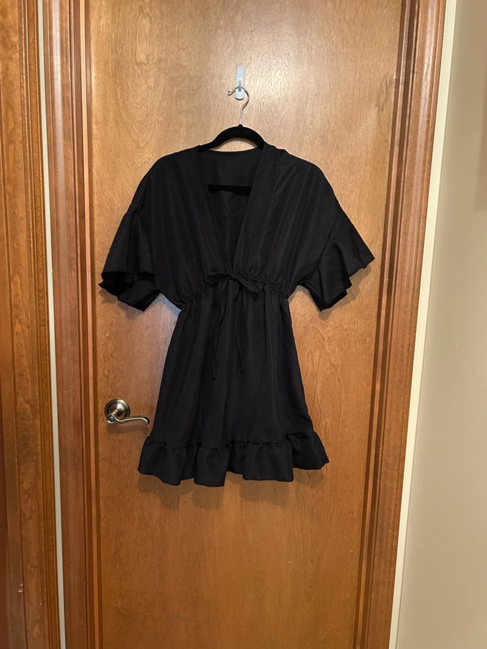 NEW w/out tags. Black Ruffle V-Neck Beach cover up dress w/ elastic Waist size S